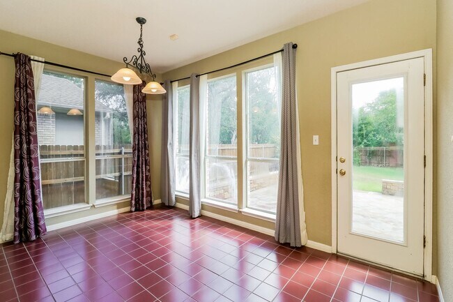 Building Photo - Amazing home ready to move in!