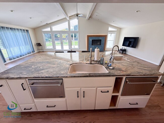 Building Photo - Coming Soon! $5995 - Spacious Remodeled 4 Bed 2.5 Bath Home on 1/2 Acre Lot in Cambrian Park/Grea...