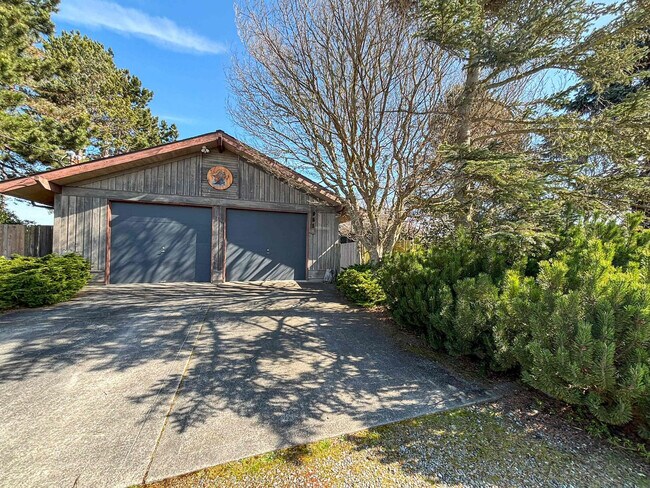 Building Photo - 951-953 3 Crabs Rd