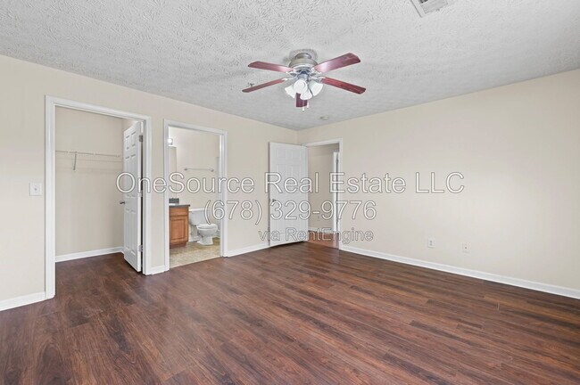 Building Photo - 3202 Fairington Club Dr