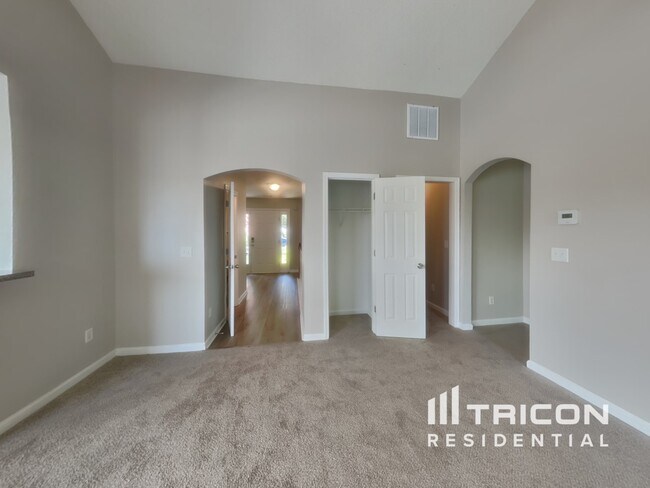 Building Photo - 5419 Village Ridge