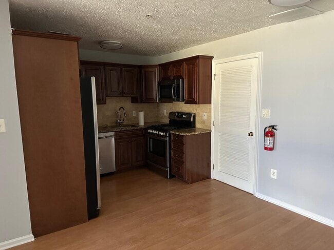 Building Photo - 108 Prestwick Way