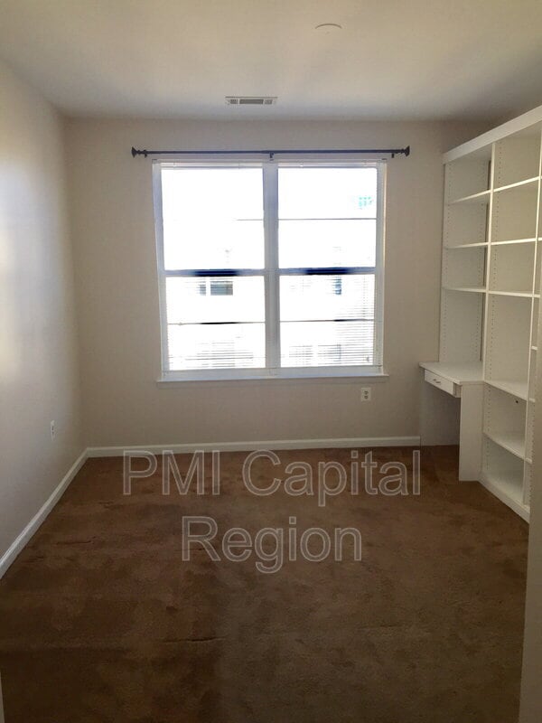 Building Photo - 1201 East-West Hwy