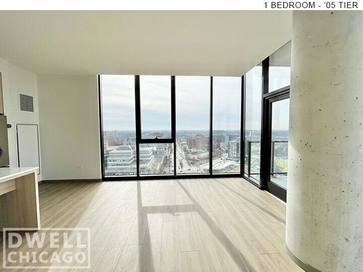 Building Photo - 503 S Damen Ave