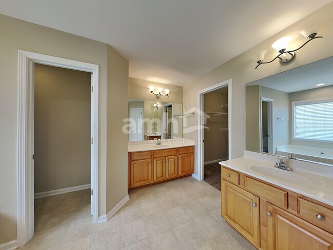 Building Photo - 203 Fledgling Way