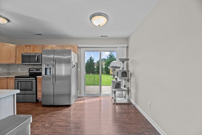 Building Photo - 131 Oakley Dr