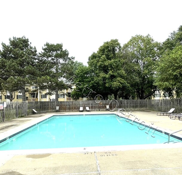 Building Photo - 45250 Keding St