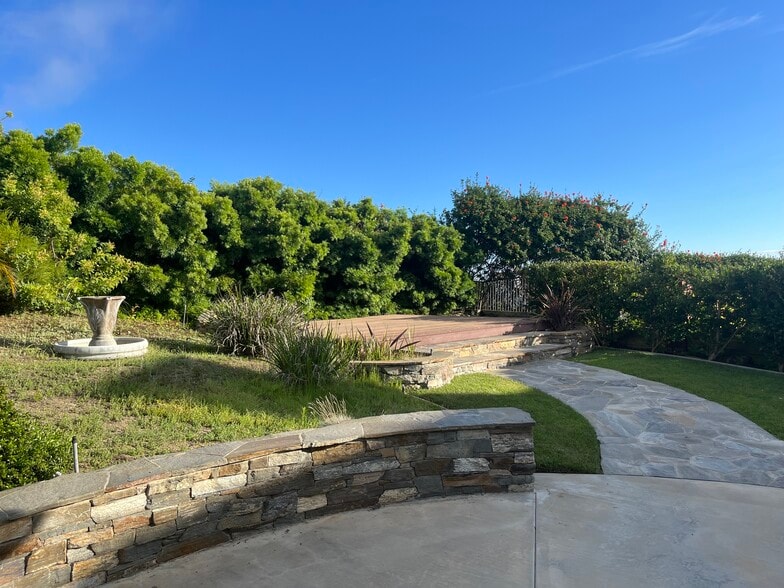 View from patio up to backyard terrace/ lookout - 483 Calle Amigo