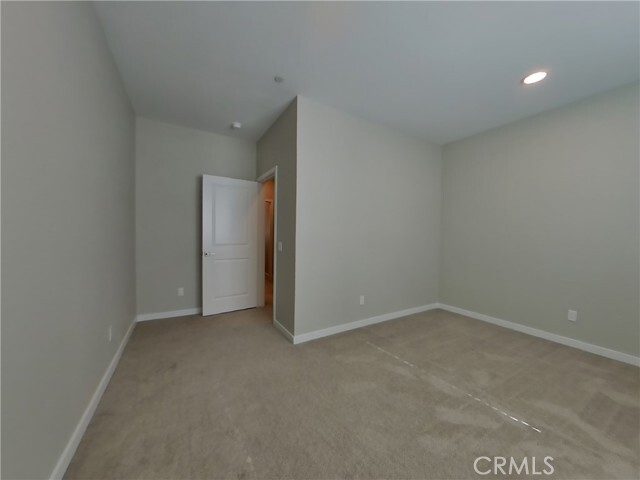 Building Photo - 24944 Siempre Ct