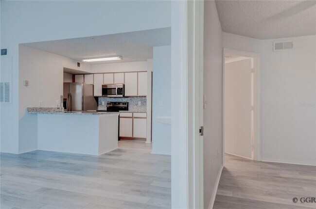 Building Photo - 2210 Grand Cayman Ct