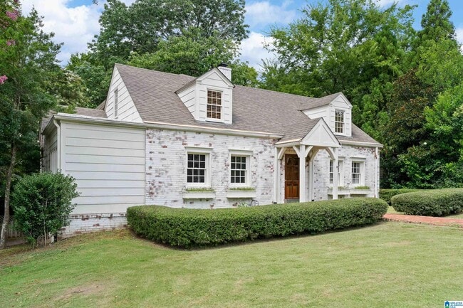Building Photo - 12 Montevallo Terrace