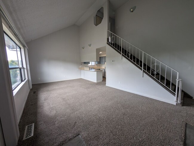 Primary Photo - Lovely 2 Bedroom Elks Condo