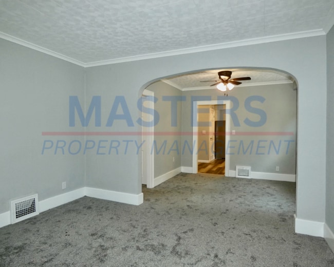 Building Photo - 229 Van Buren Ave