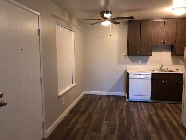 Building Photo - Hurley South Apartments