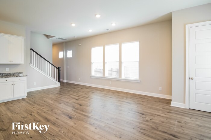 Building Photo - 278 Oak View Way