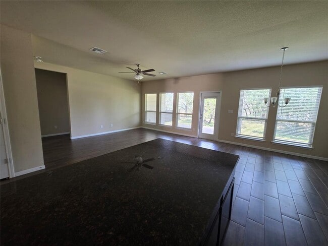 Building Photo - 200 Scenic Hills Cir