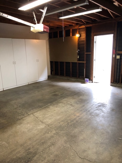 Building Photo - 617 Millich Dr