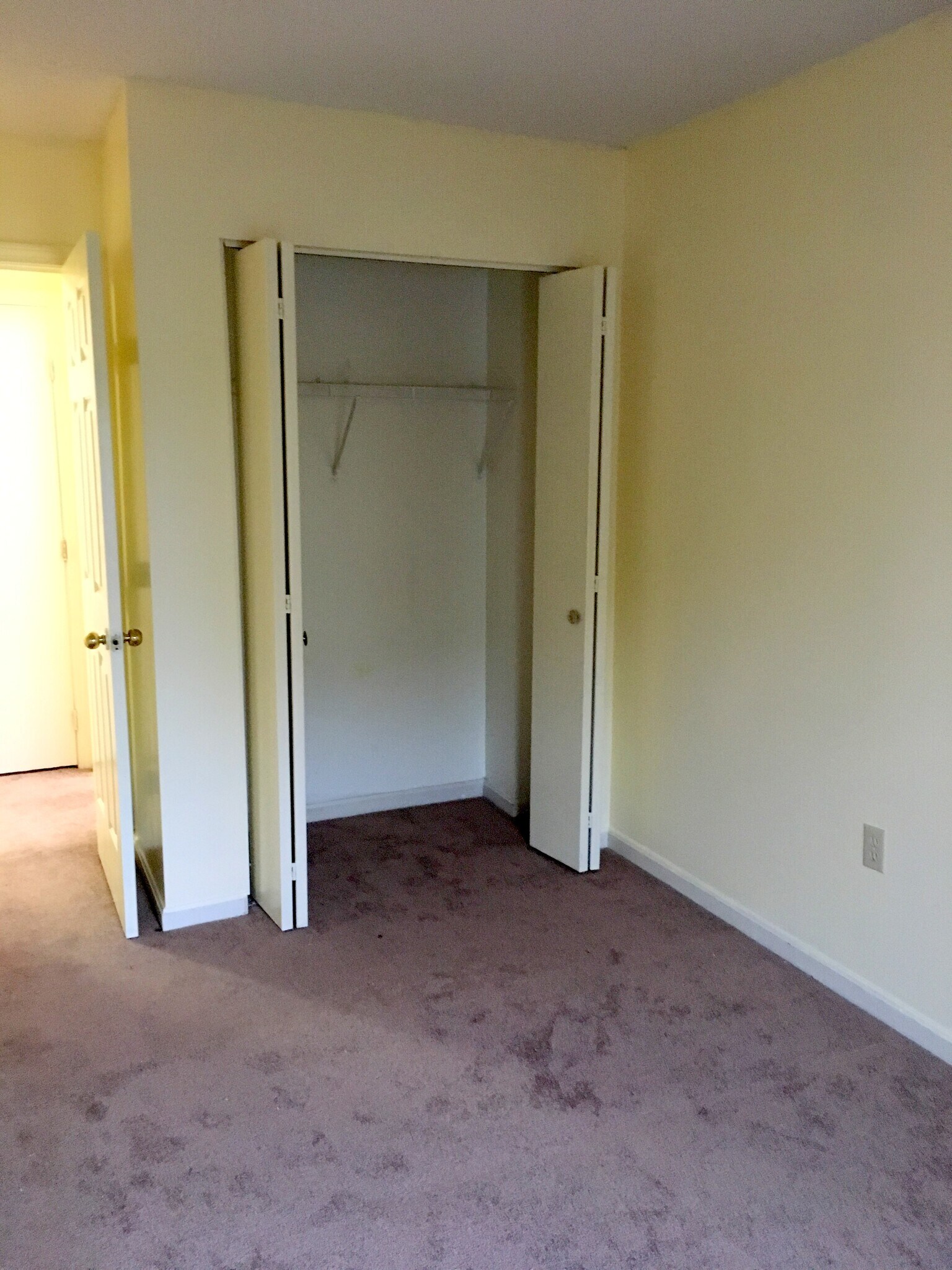 Building Photo - 620 Boston Ave