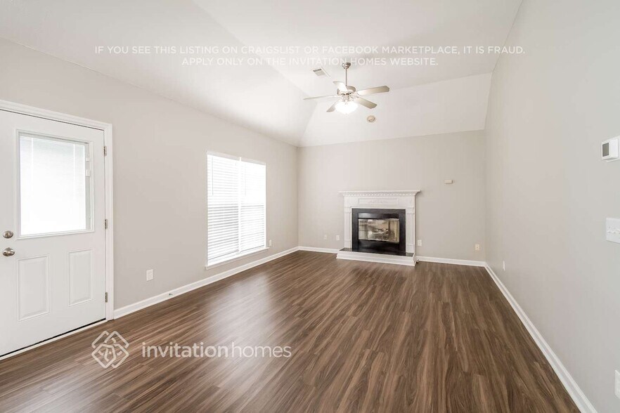 Building Photo - 6996 Calderwood Dr