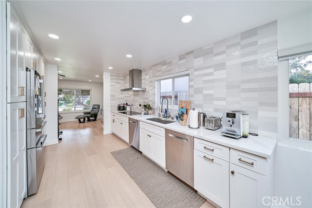 Building Photo - 6231 Lochvale Dr