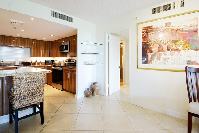 Building Photo - 2480 Presidential Way