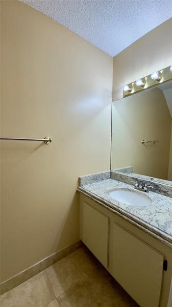 Building Photo - 2126 Discovery Cir W