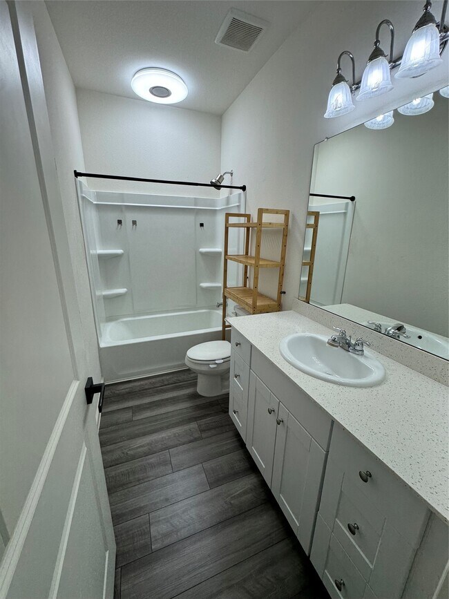 Building Photo - 1061 Long Bay Ct