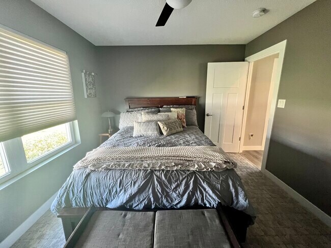 Guest Bed - 725 Melendy Ln