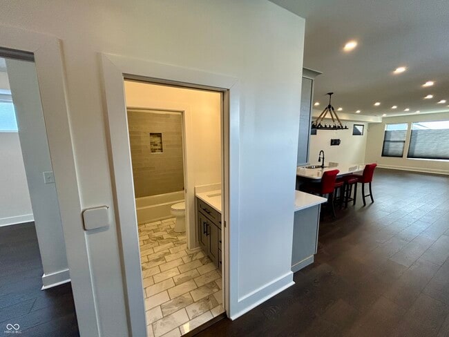 Building Photo - 2511 S Delaware St