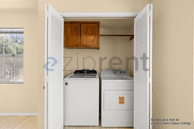 Building Photo - 399 G St
