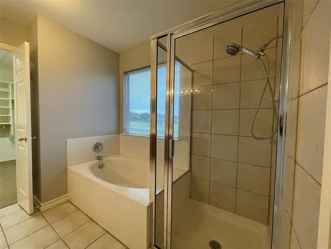 Building Photo - 14828 Single Trce