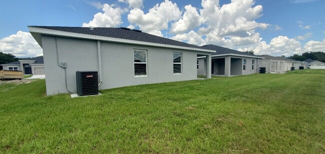 Building Photo - Like New!! 4-Bedroom, 2-Bathroom in Lakeland
