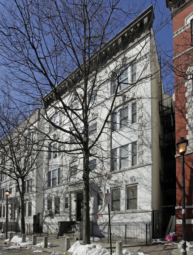 Primary Photo - 27 Monticello Ave