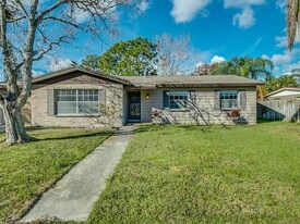 Building Photo - 1059 La Paloma Dr