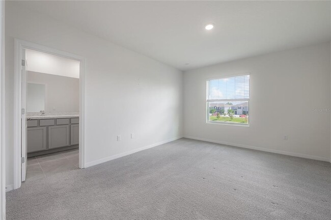 Building Photo - 16701 Maude Dr