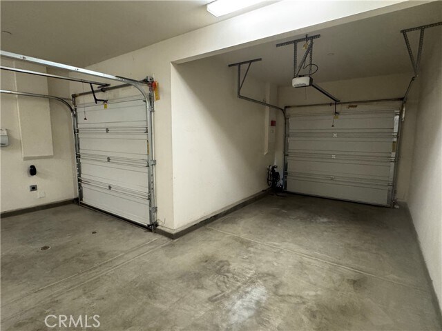 Building Photo - 7006 Avignon Dr