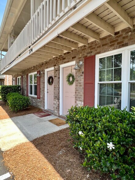 Facade - 274 Fleming Rd