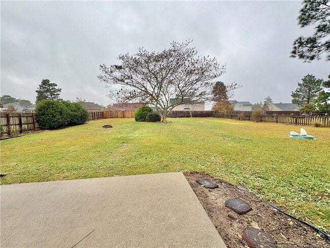 Building Photo - 207 Advance Dr