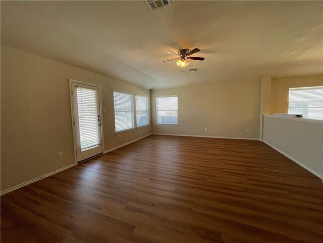 Building Photo - 2504 Pearson Way