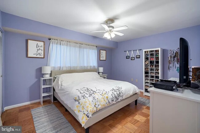 Building Photo - 10684 Weymouth St