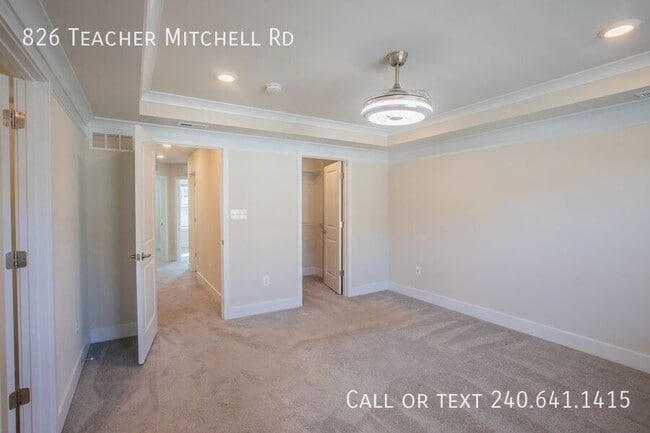 Building Photo - 826 Teacher MItchell Rd