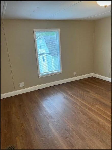 Master Bedroom - 6016 Cedar Glen Dr