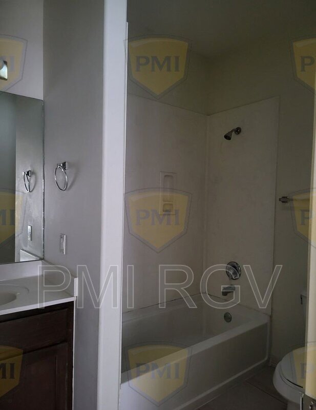 Building Photo - 407 N Lotto Ln