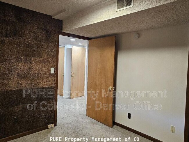 Building Photo - 8990 W Ohio Pl