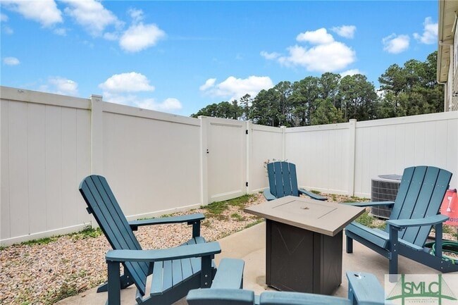 Building Photo - 320 Canyon Oak Loop
