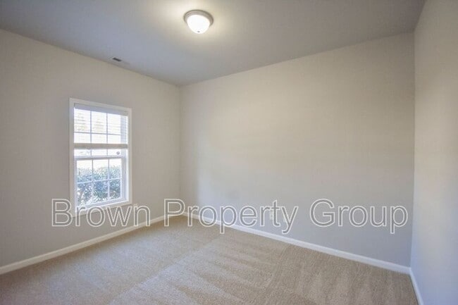 Building Photo - 6875 Bone Creek Dr