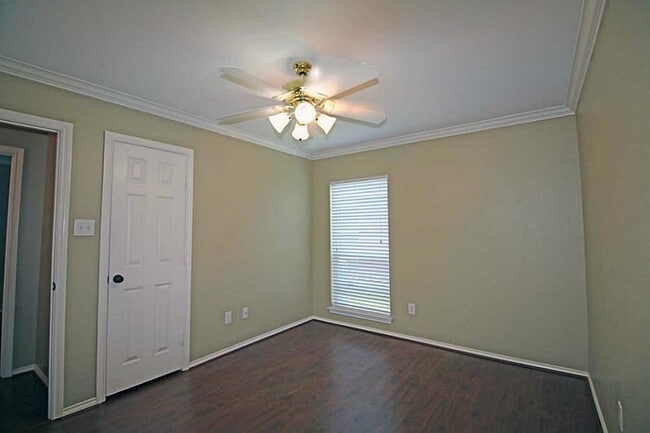 Building Photo - 21922 Golden Cedar Dr