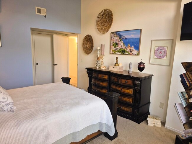 Building Photo - 1975 Westminster Cir