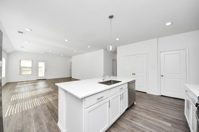 Building Photo - 26631 Castiel Dr