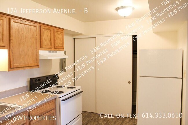 Building Photo - 174 Jefferson Ave